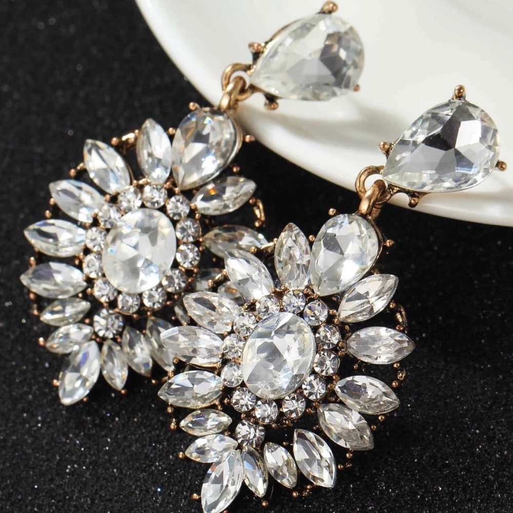 glamorous bridal earrings